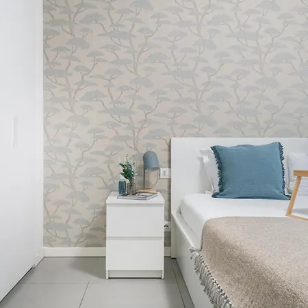Luxury In Moscova Apartment *